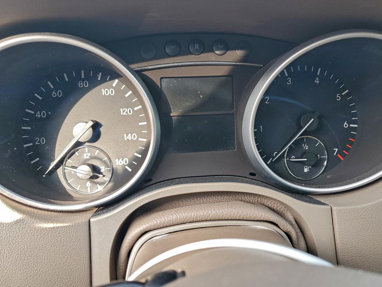 2010 Mercedes-Benz M-class VIN 4JGBB8GBXAA595844 photo 9