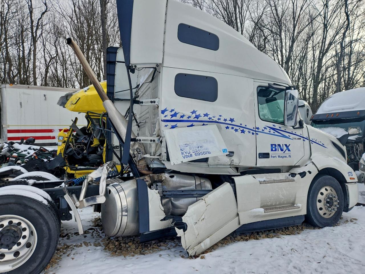 2025 VOLVO Vn VIN 4V4NC9EHXSN695078 photo 9