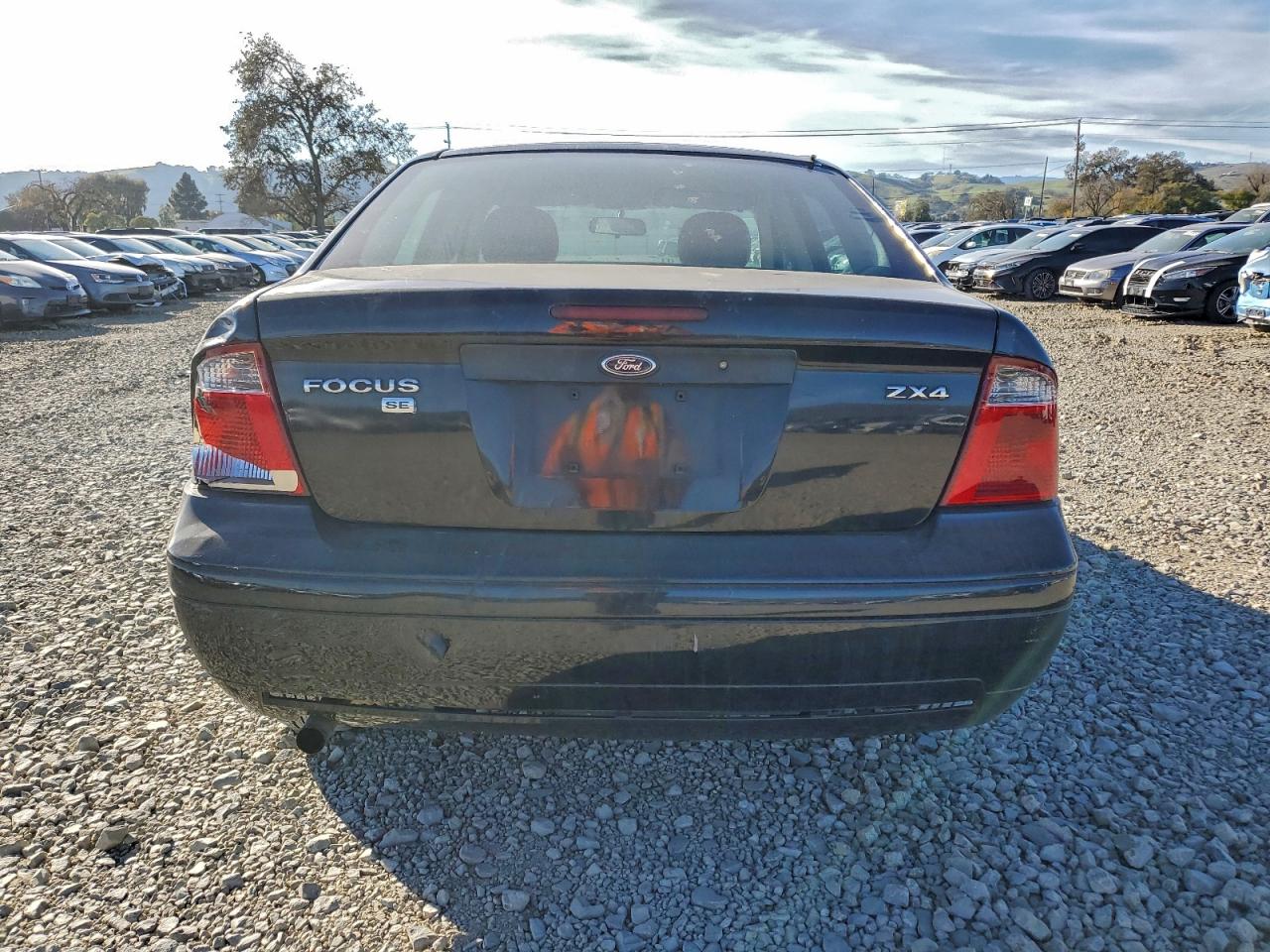 2006 Ford Focus VIN 1FAHP34N06W249979 photo 6