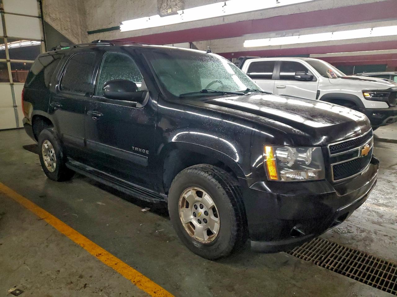 2012 Chevrolet Tahoe VIN 1GNSKBE06CR317991 photo 4