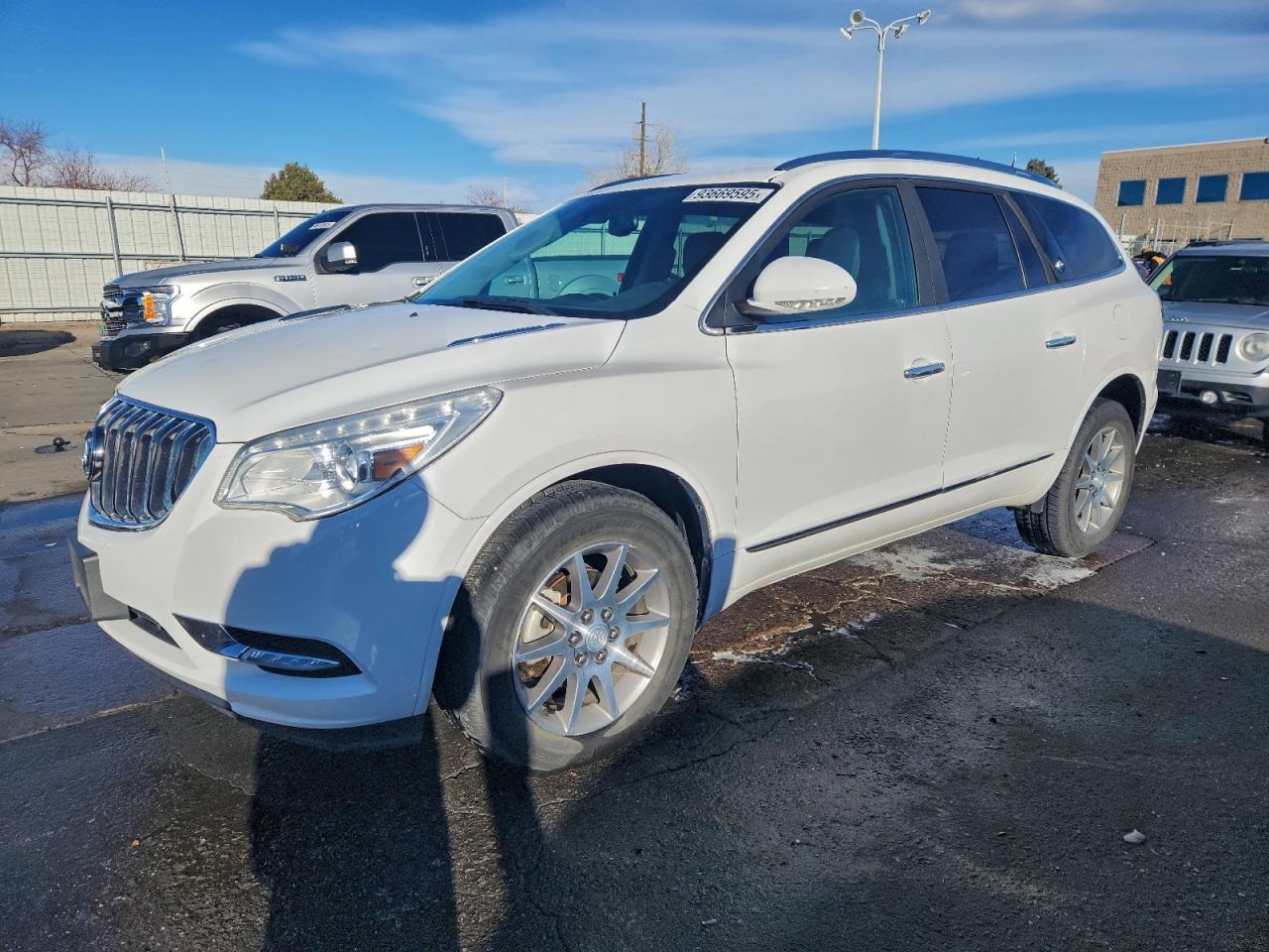 2017 Buick Enclave VIN 5GAKVBKD3HJ185352 photo 1