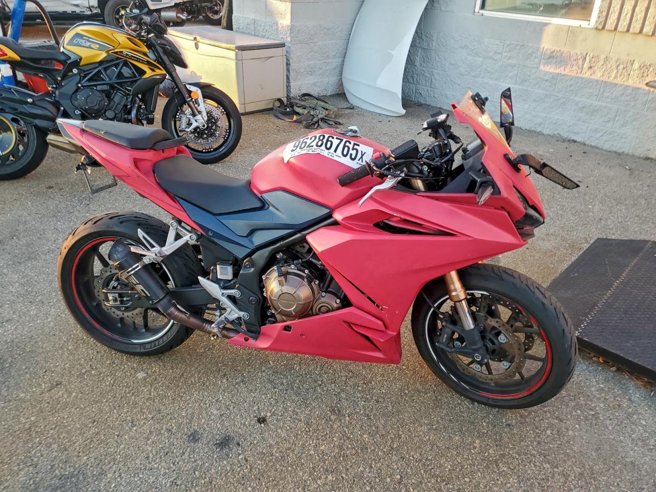 2022 Honda Cbr cycle VIN MLHPC6256N5300053 photo 1