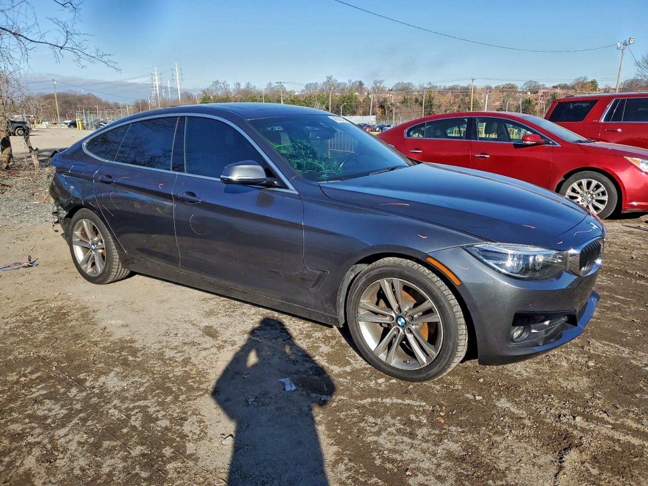 2018 BMW 3 series VIN WBA8Z9C53JB219705 photo 4