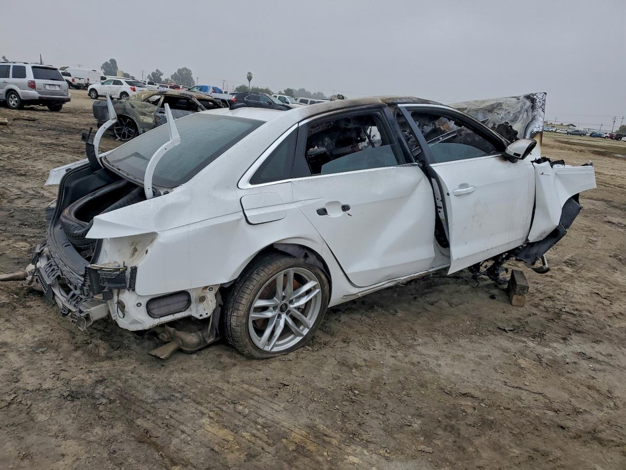 2024 Audi A4 VIN WAUEAAF4XRN012625 photo 3