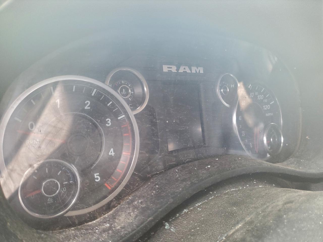 2019 Ram 3500 VIN 3C63R3GL8KG648499 photo 9