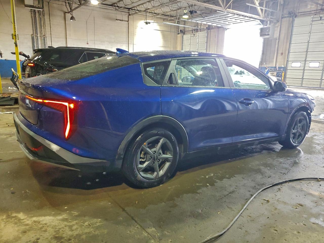 2025 Kia All other VIN 3KPFT4DE2SE164441 photo 3