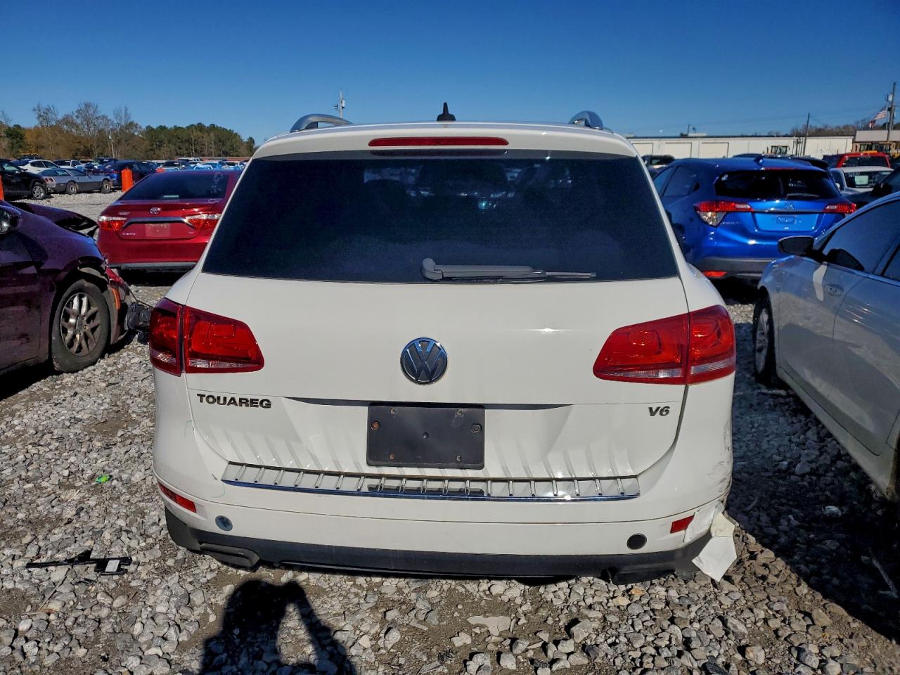 2013 Volkswagen Touareg VIN WVGEF9BP5DD001674 photo 6