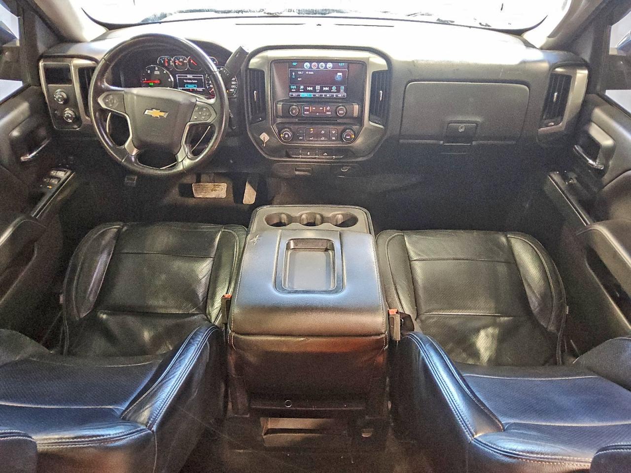 2018 Chevrolet All models VIN 3GCUKREC7JG250710 photo 8
