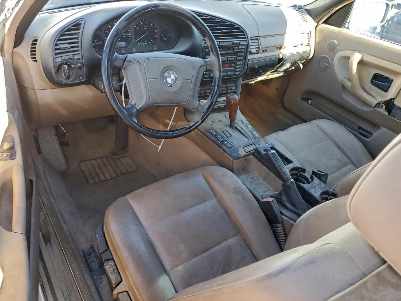 1998 BMW 3 series VIN WBABJ8321WEM21364 photo 8