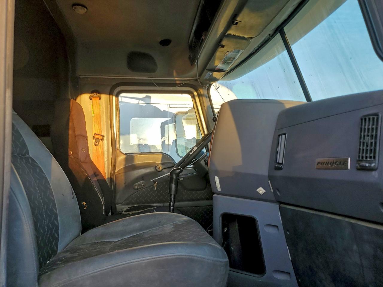 2013 MACK All models VIN 1M1AW02Y1DM028507 photo 5