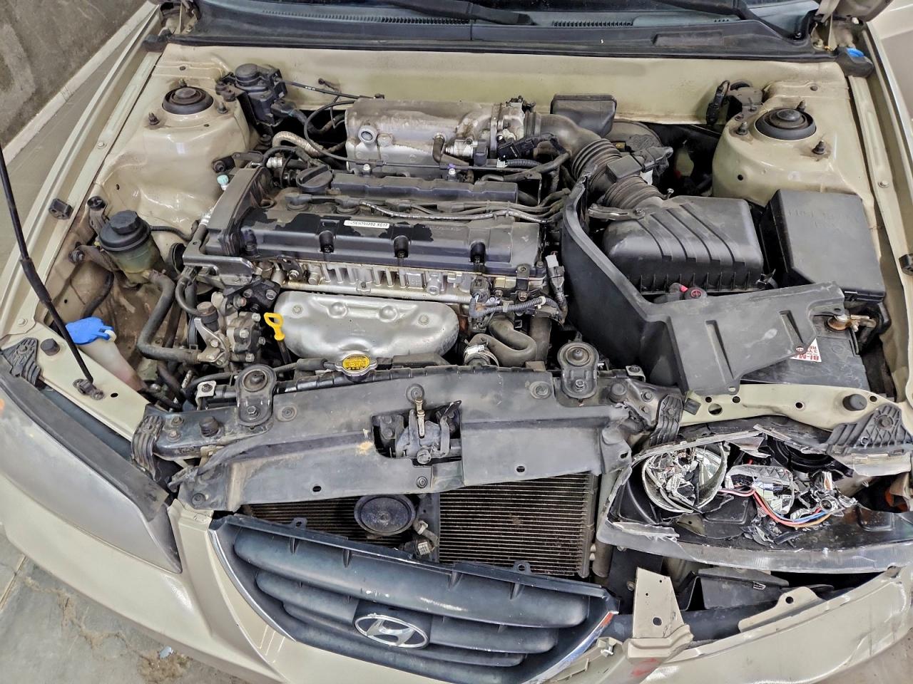 2005 Hyundai Elantra VIN KMHDN46D95U196231 photo 11