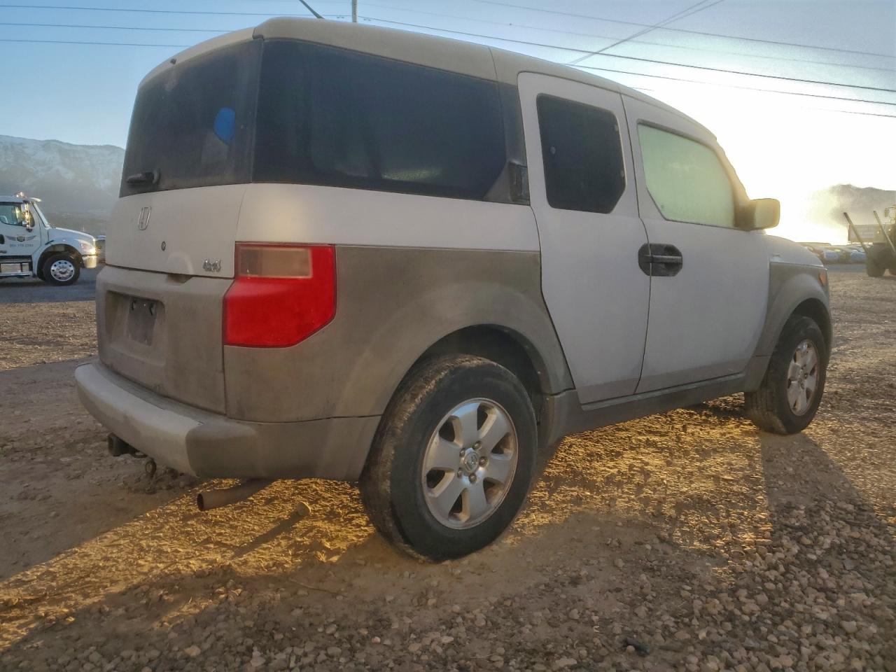 2003 Honda Element VIN 5J6YH28273L035385 photo 3