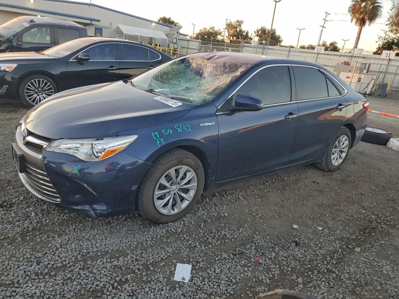 2016 Toyota Camry sola VIN 4T1BD1FK8GU184064 photo 1