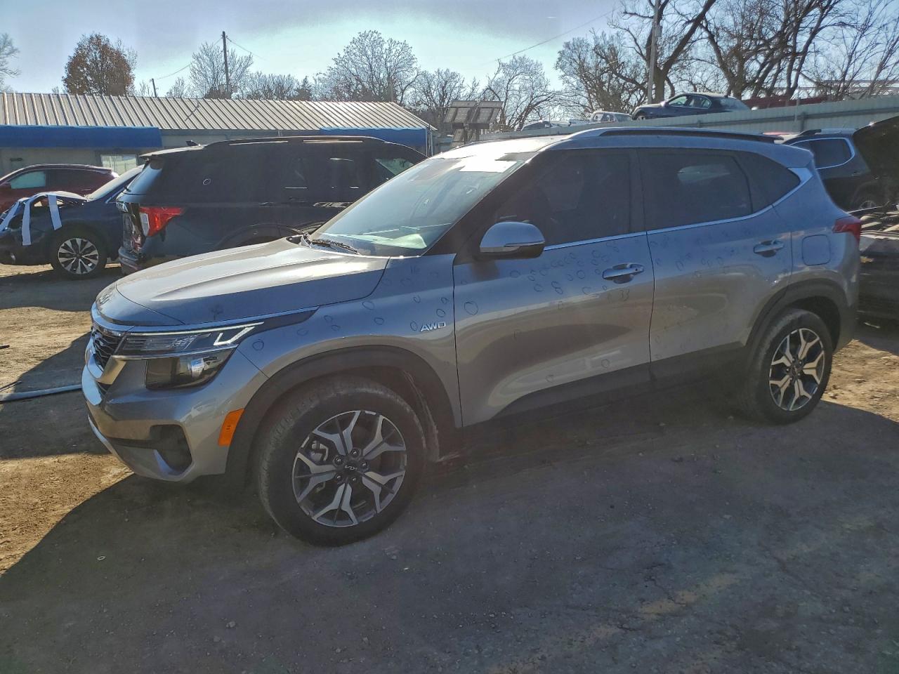 2023 Kia Seltos VIN KNDERCAA0P7421349 photo 1