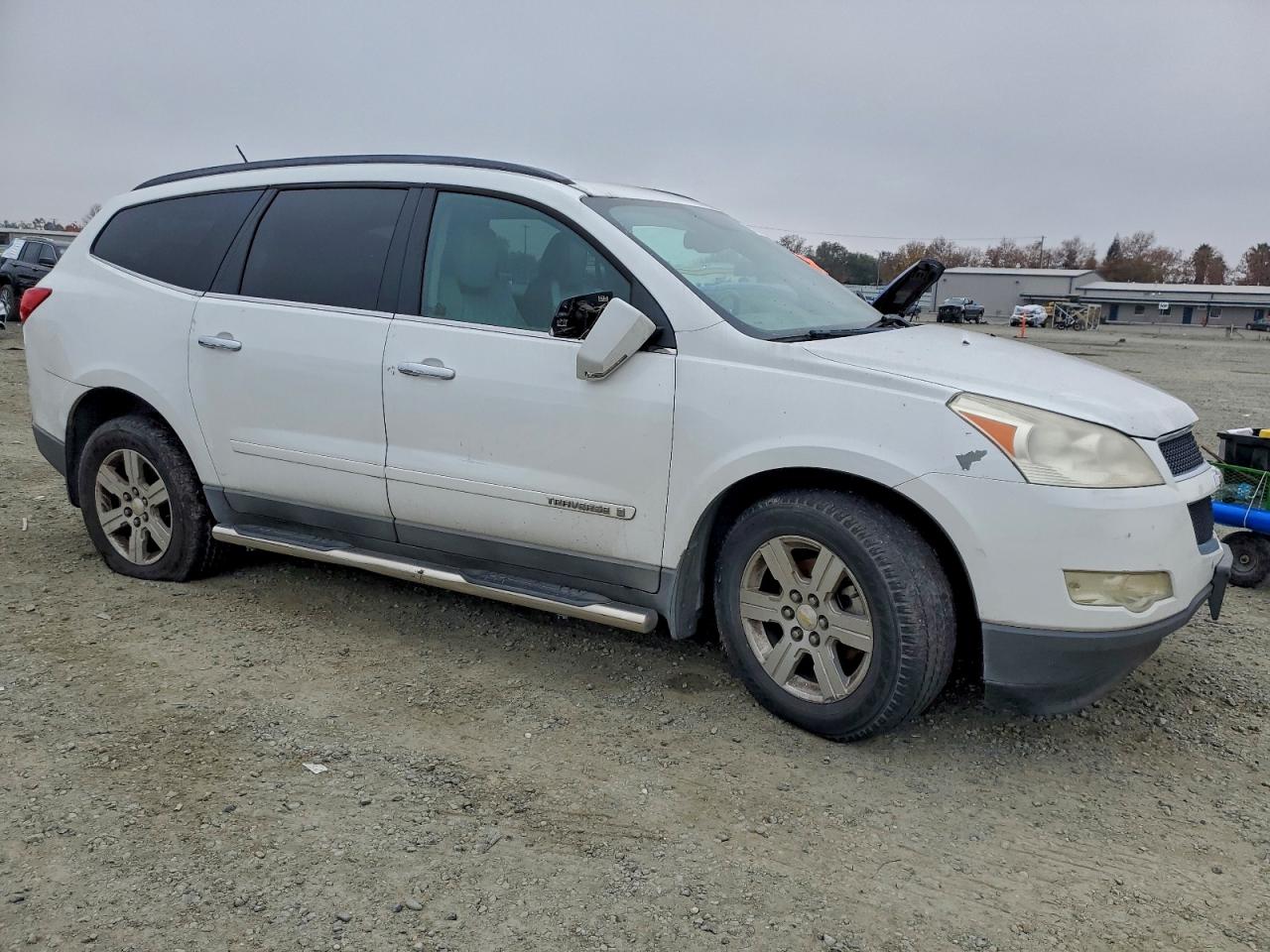 2009 Chevrolet Traverse VIN 1GNEV23D59S174138 photo 4