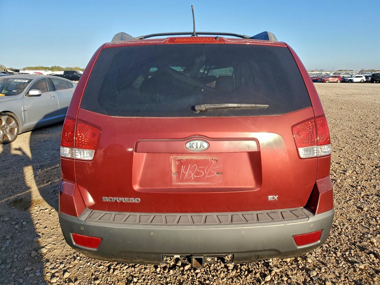 2009 Kia Borrego VIN KNDJJ741X95014386 photo 6
