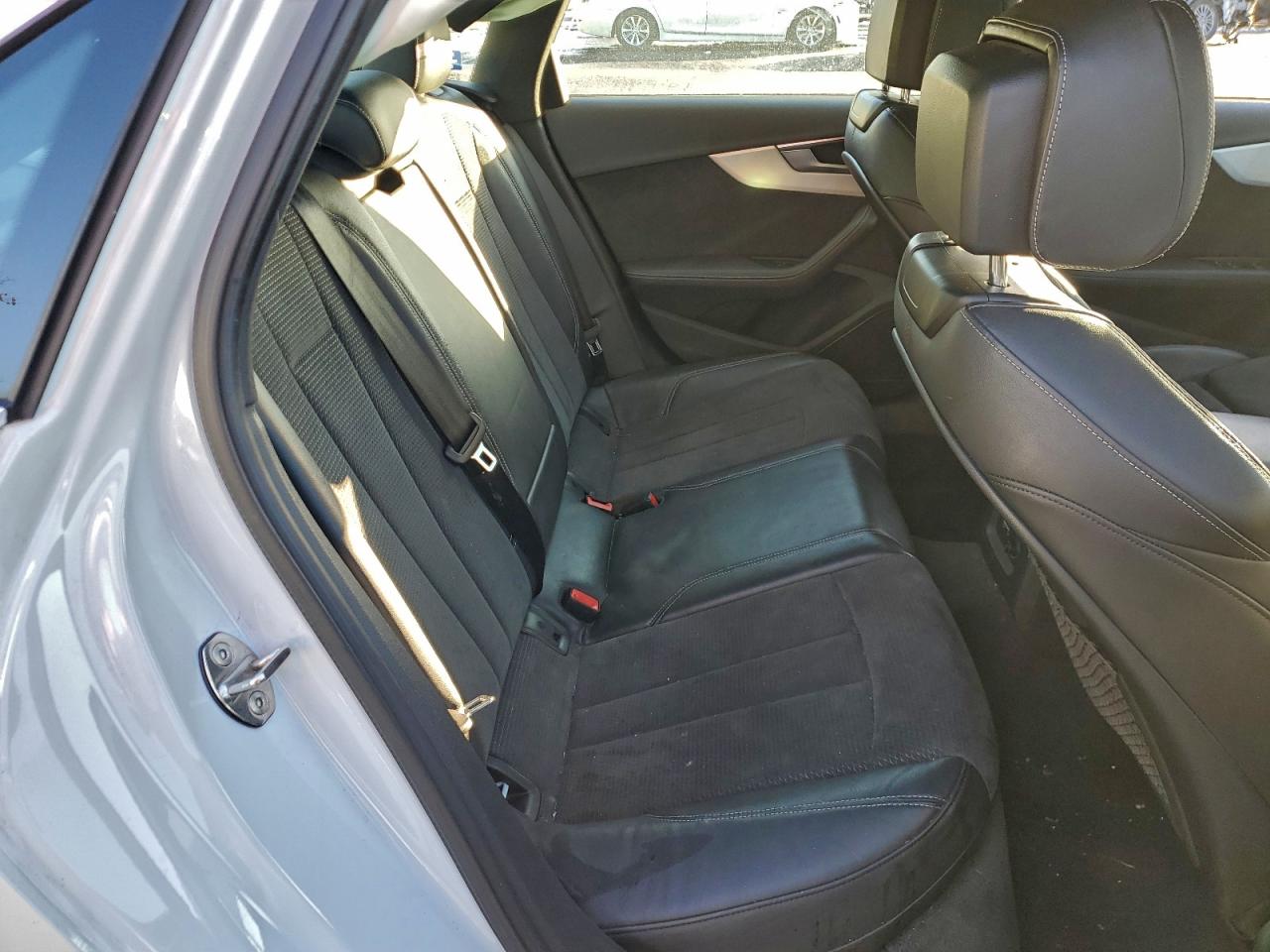 2020 Audi A4 VIN WAUENAF41LN014517 photo 10