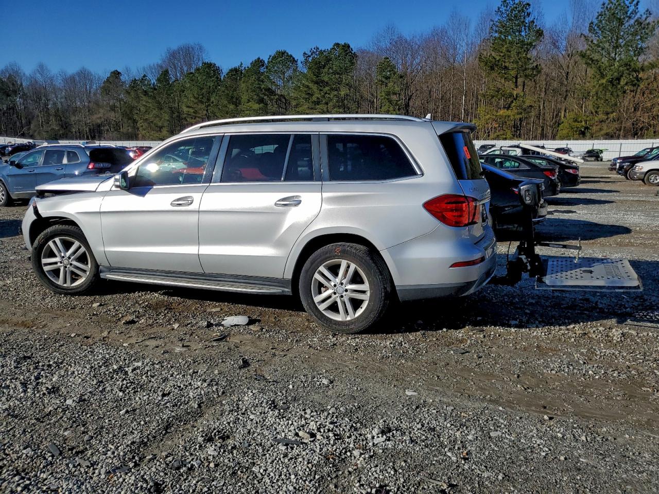 2015 Mercedes Gla-class VIN 4JGDF6EE9FA565661 photo 2