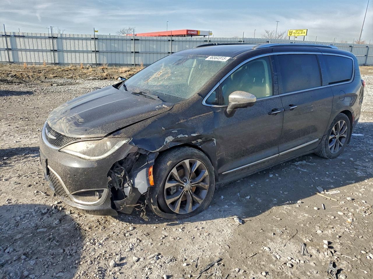 2020 Chrysler Pacifica VIN 2C4RC1GG6LR236315 photo 1