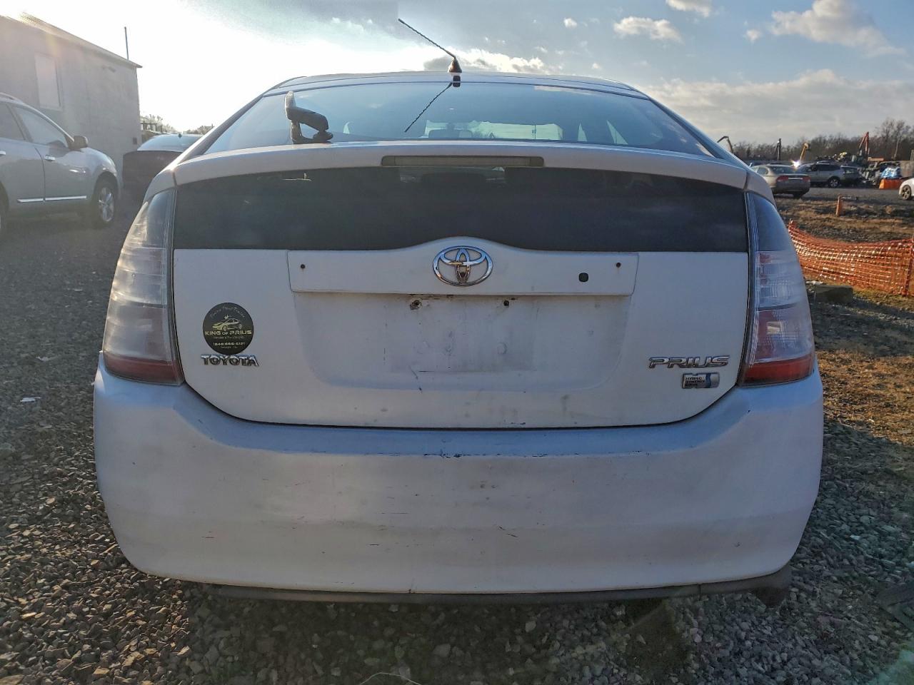 2004 Toyota Prius VIN JTDKB20U640026111 photo 6