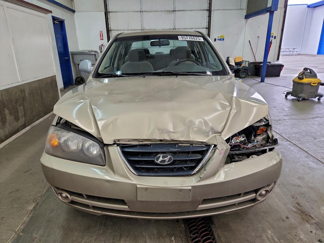 2005 Hyundai Elantra VIN KMHDN46D95U196231 photo 5