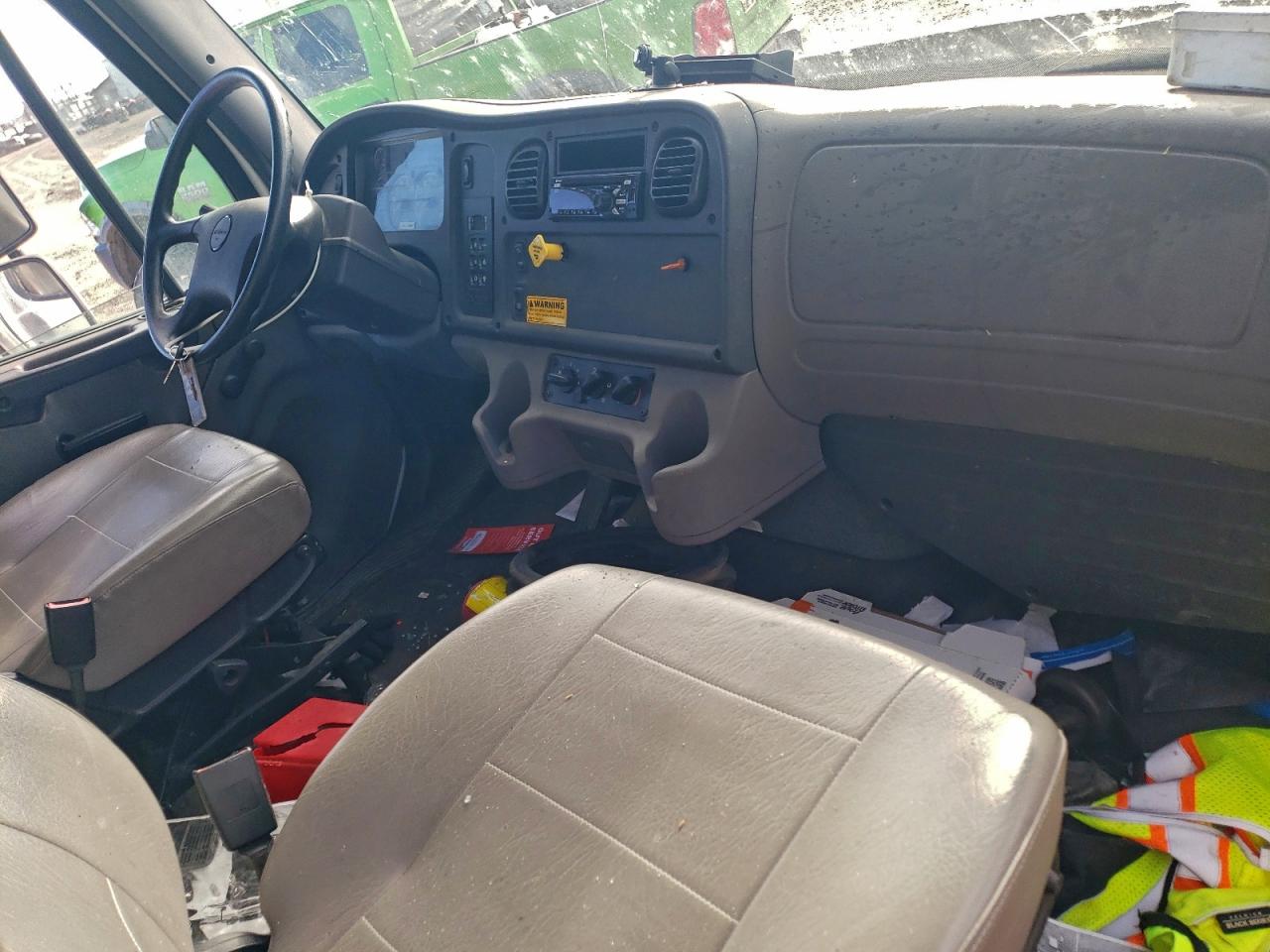 2019 FREIGHTLINER All models VIN 1FVACXFC9KHKH7448 photo 9