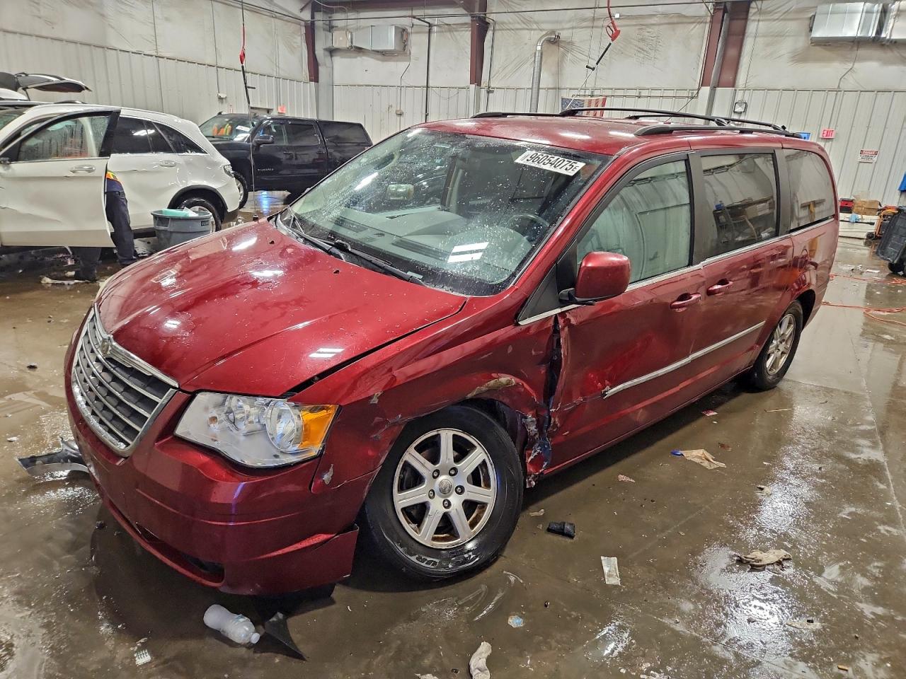 2010 Chrysler Minivan VIN 2A4RR5DX1AR441414 photo 1