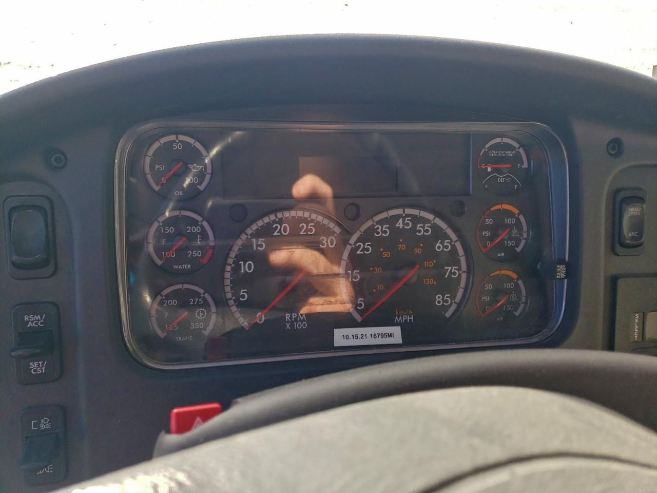 2019 FREIGHTLINER All models VIN 1FVACXFC9KHKH7448 photo 8