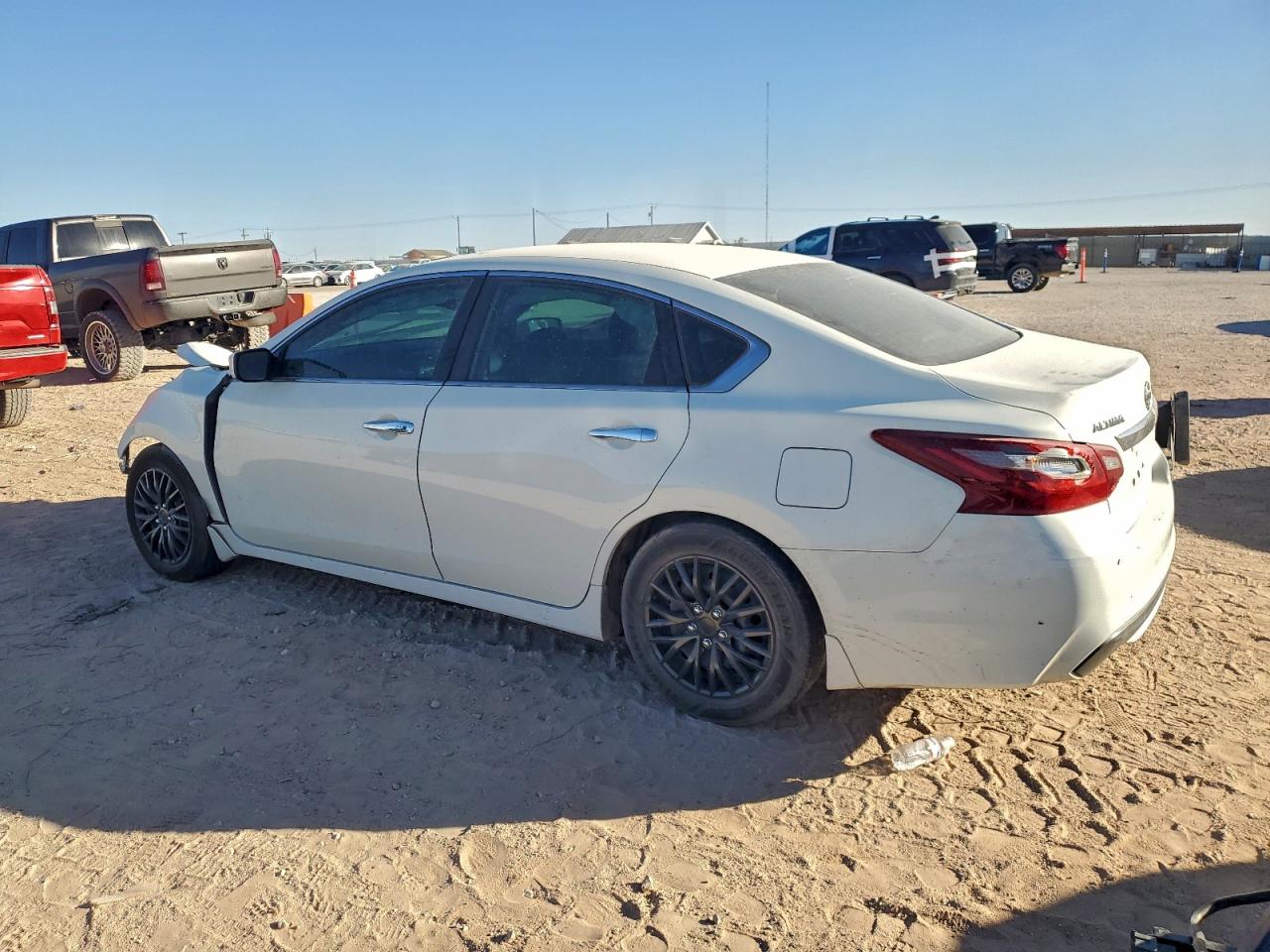 2018 NISS Altima VIN 1N4AL3AP4JC103033 photo 2