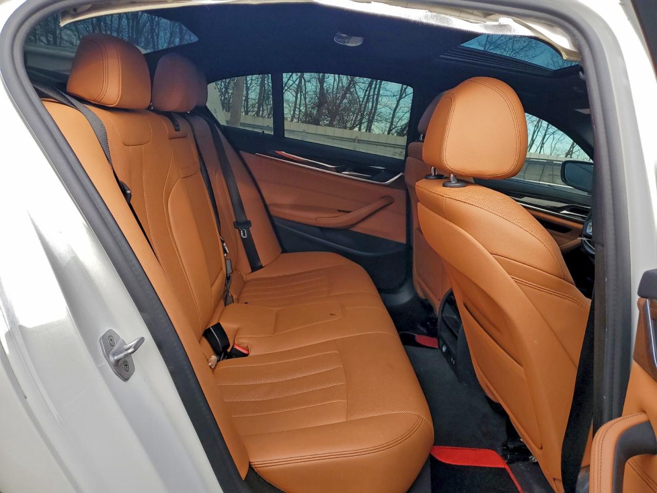 2021 BMW 5 series VIN WBA13BJ08MCF71147 photo 10