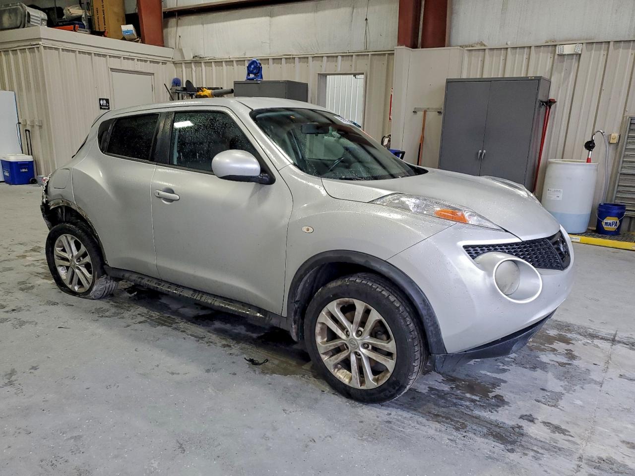 2014 NISS Juke VIN JN8AF5MR1ET357027 photo 4