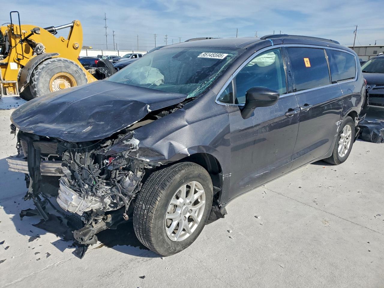 2020 Chrysler Minivan VIN 2C4RC1DG1LR265712 photo 1