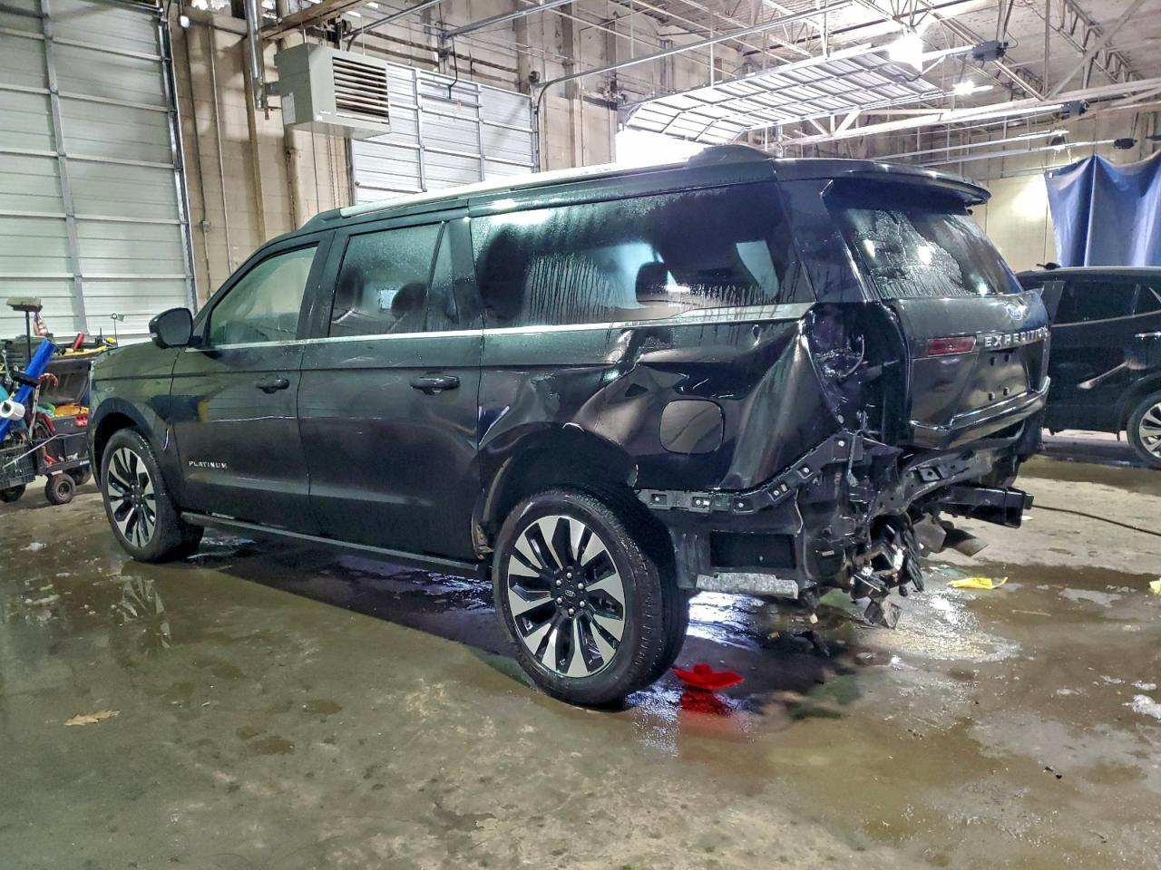 2025 Ford Expedition VIN 1FMJK1M80SEA11862 photo 2