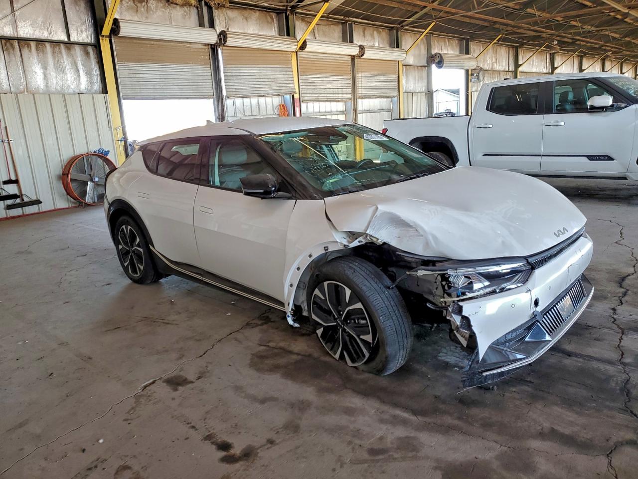 2024 KIA Ev6 light VIN KNDC3DLC4R5613997 photo 4