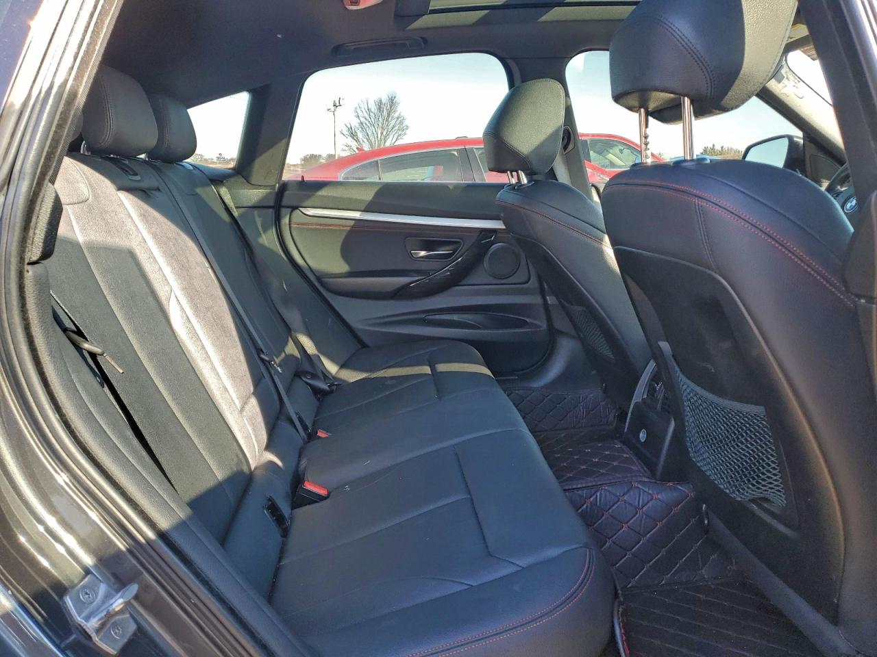 2018 BMW 3 series VIN WBA8Z9C53JB219705 photo 10