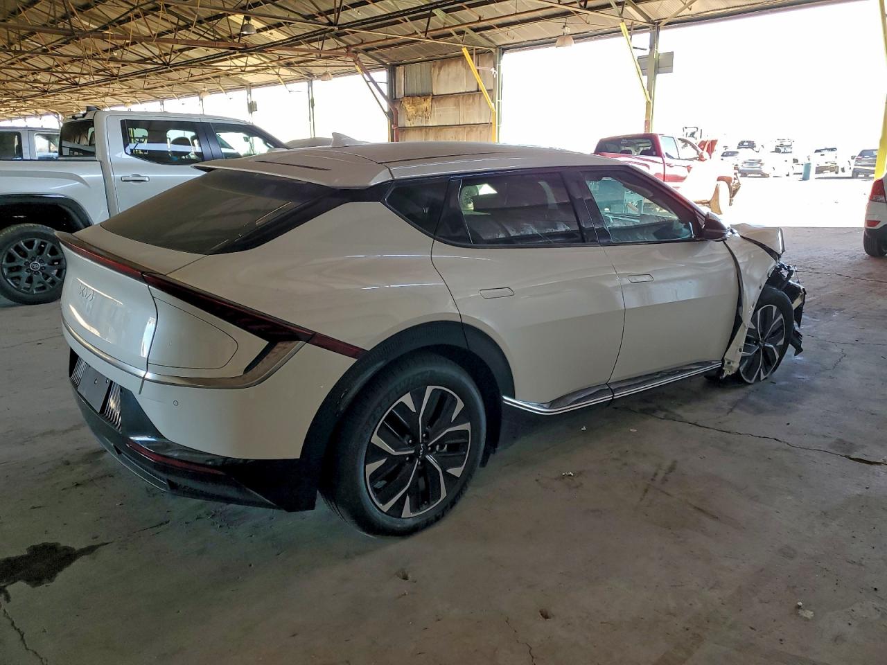2024 KIA Ev6 light VIN KNDC3DLC4R5613997 photo 3