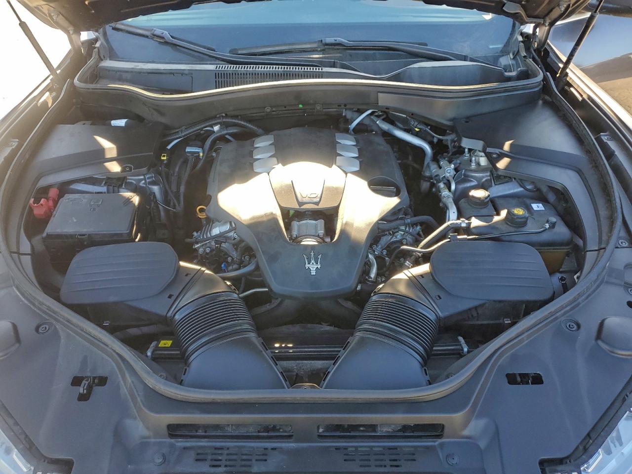 2019 Maserati All models VIN ZN661XUA5KX322564 photo 11