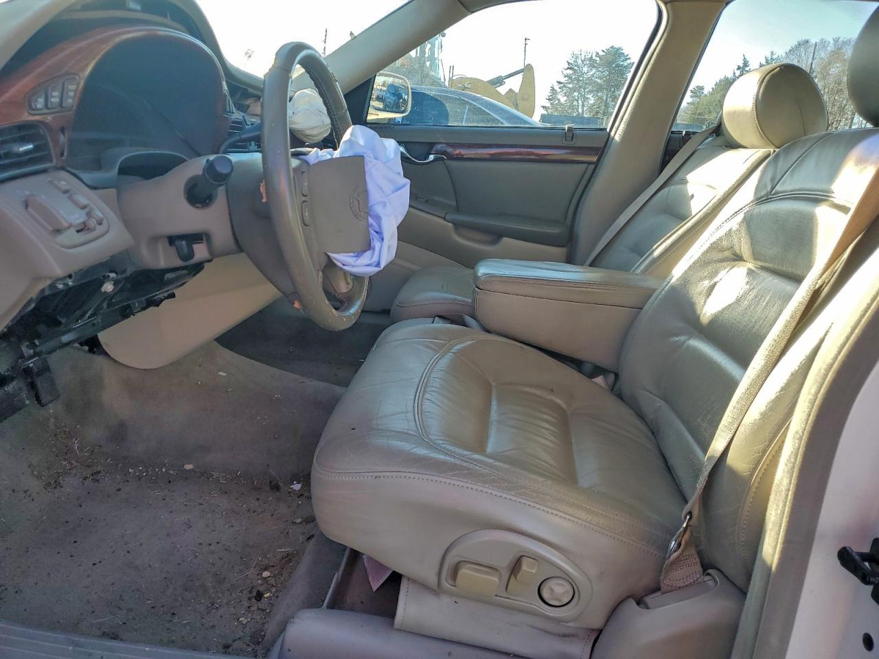 2001 Cadillac Deville VIN 1G6KD54Y81U167648 photo 7