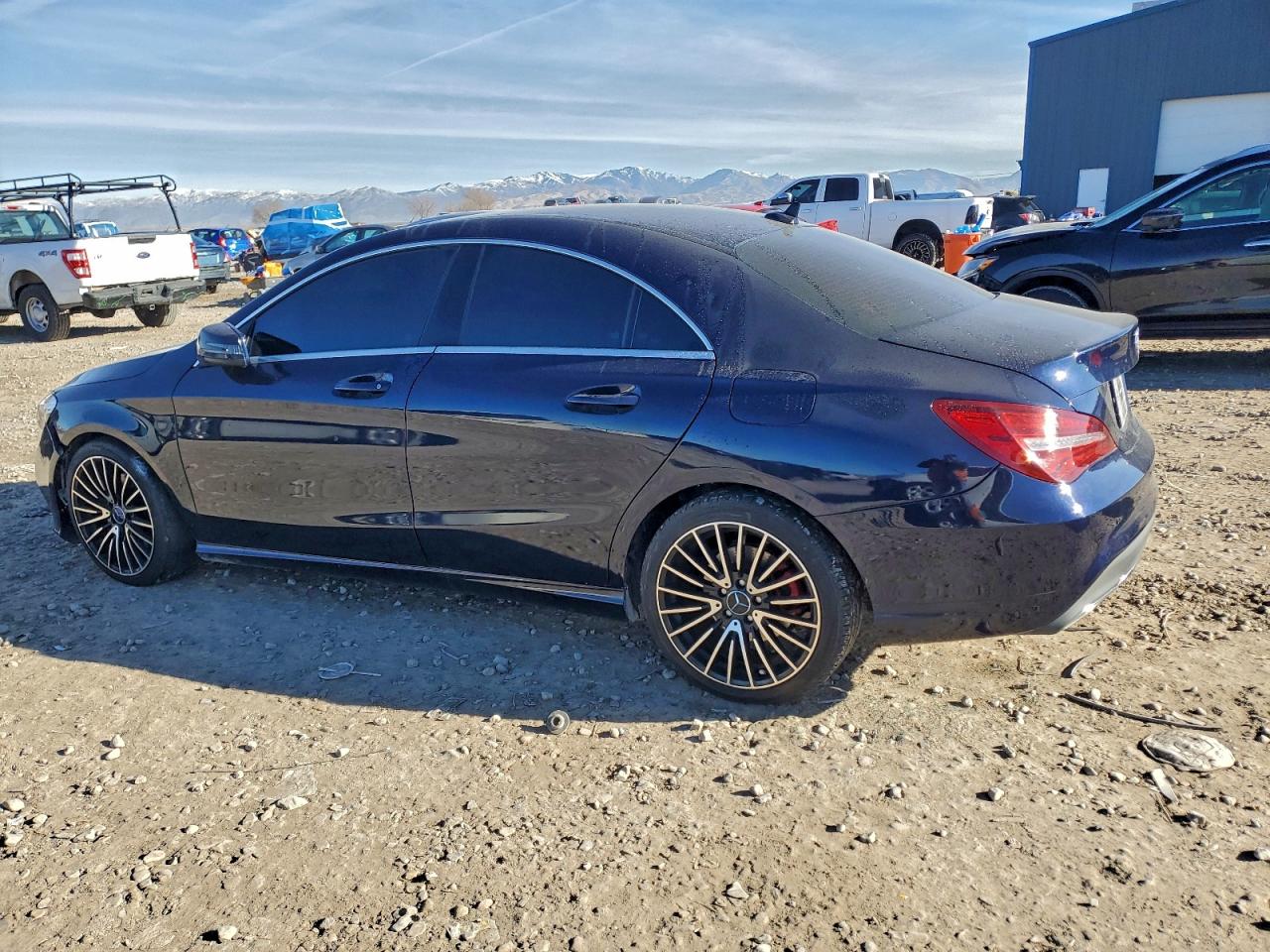 2018 Mercedes-Benz Cla-class VIN WDDSJ4EB6JN610518 photo 2