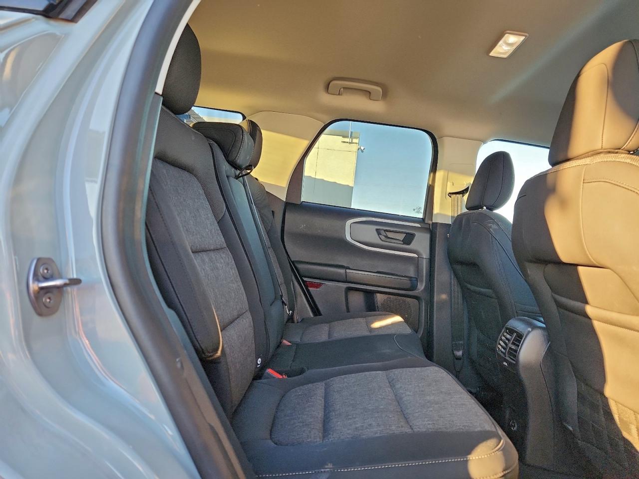 2024 Ford Bronco VIN 3FMCR9B65RRE68369 photo 11