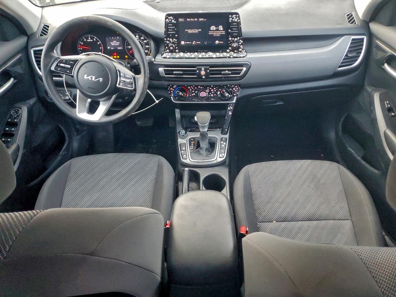 2023 Kia Seltos VIN KNDEPCAA7P7429325 photo 8