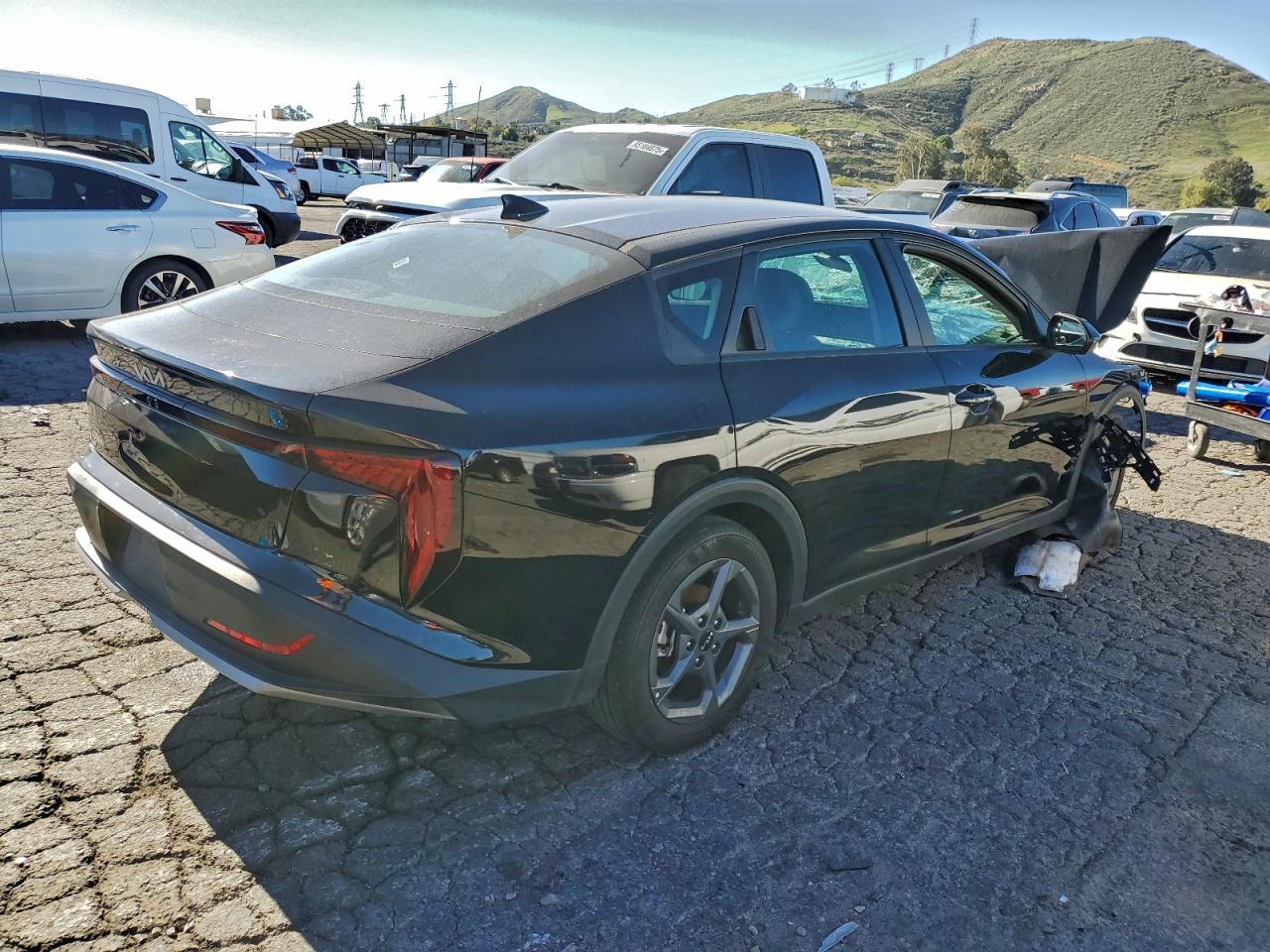2025 Kia K4 lx VIN 3KPFT4DEXSE052616 photo 3
