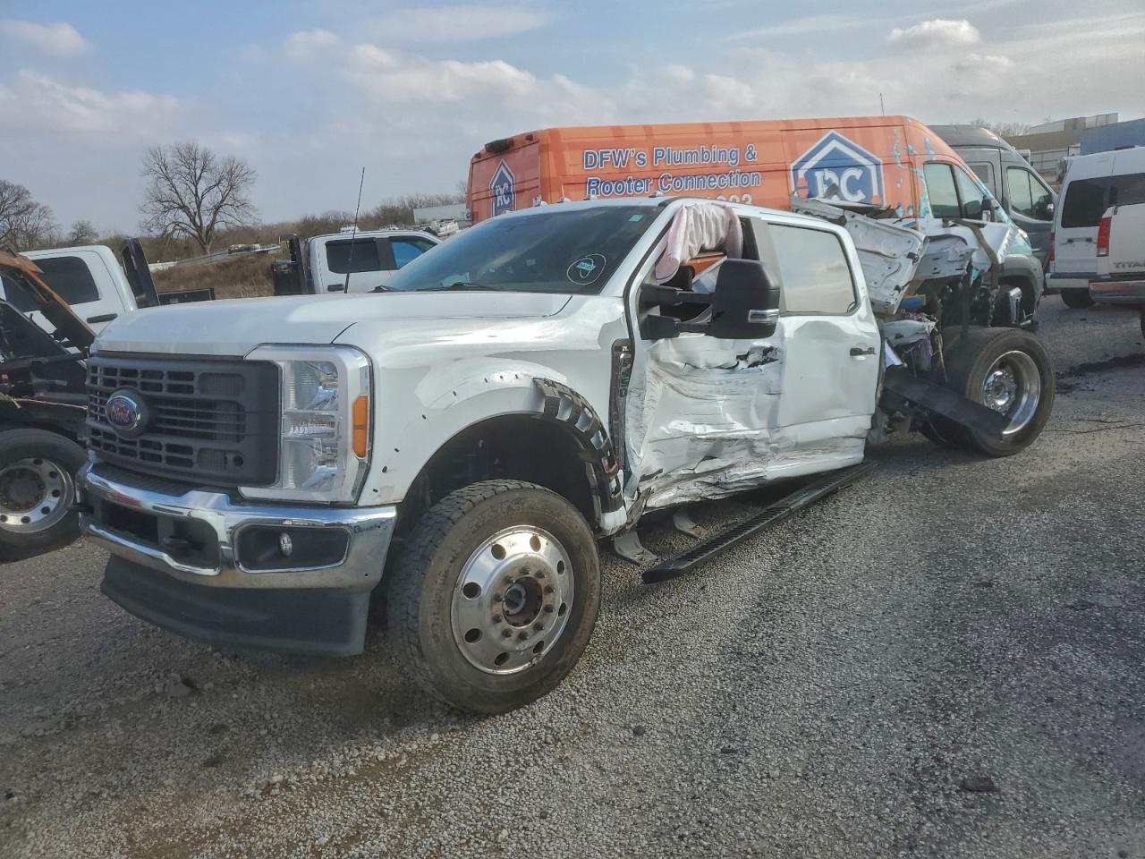 2023 Ford F450 VIN 1FT8W4DT2PED07681 photo 1