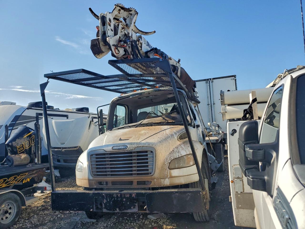 2019 FREIGHTLINER All models VIN 3ALACXFE5KDKE9489 photo 2