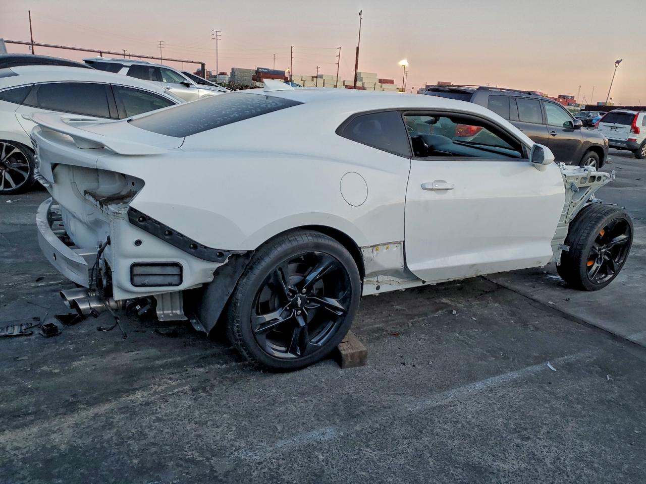 2019 Chev Camaro VIN 1G1FH1R76K0149338 photo 3