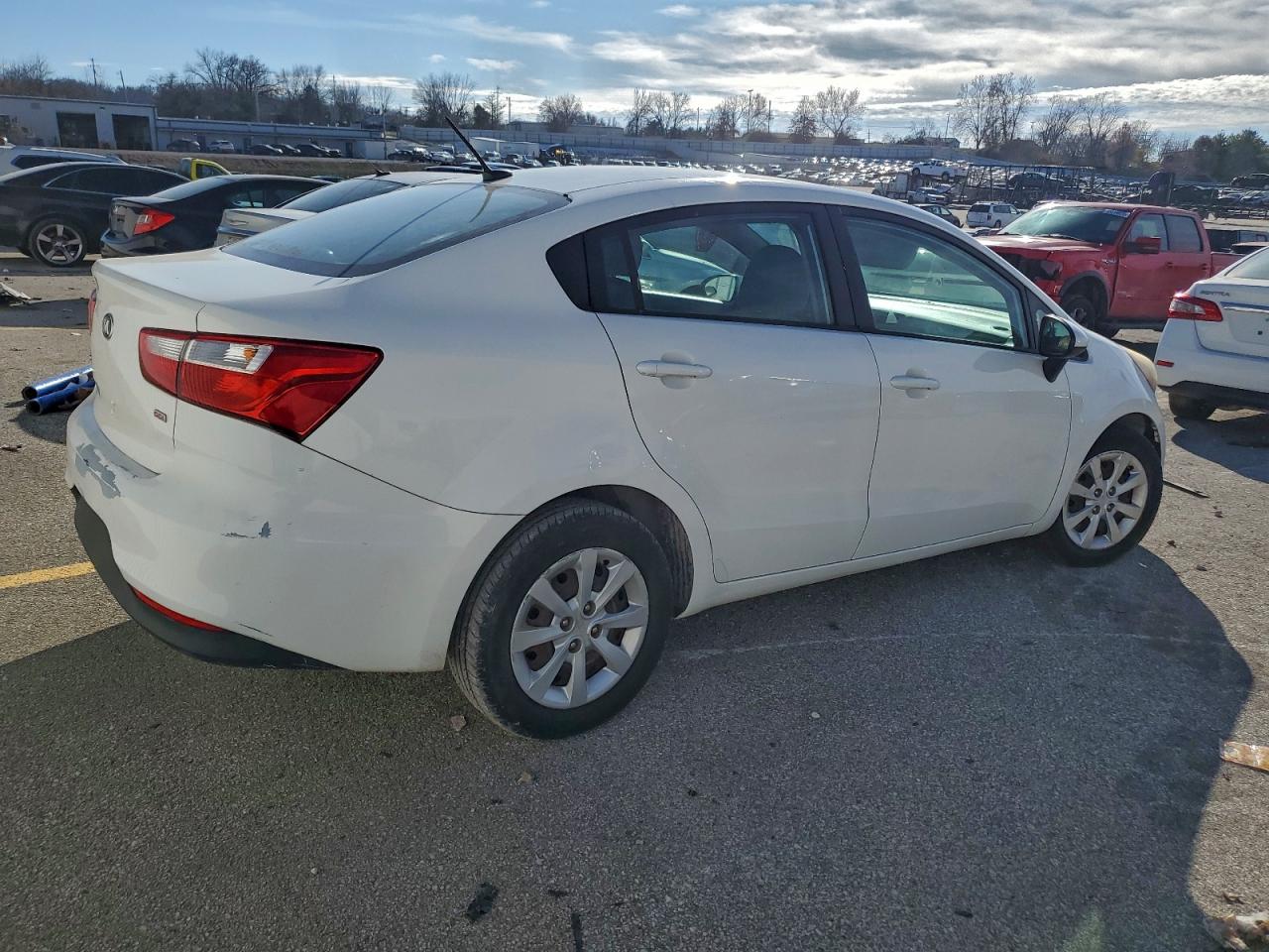 2016 Kia Rio VIN KNADM4A3XG6554334 photo 3