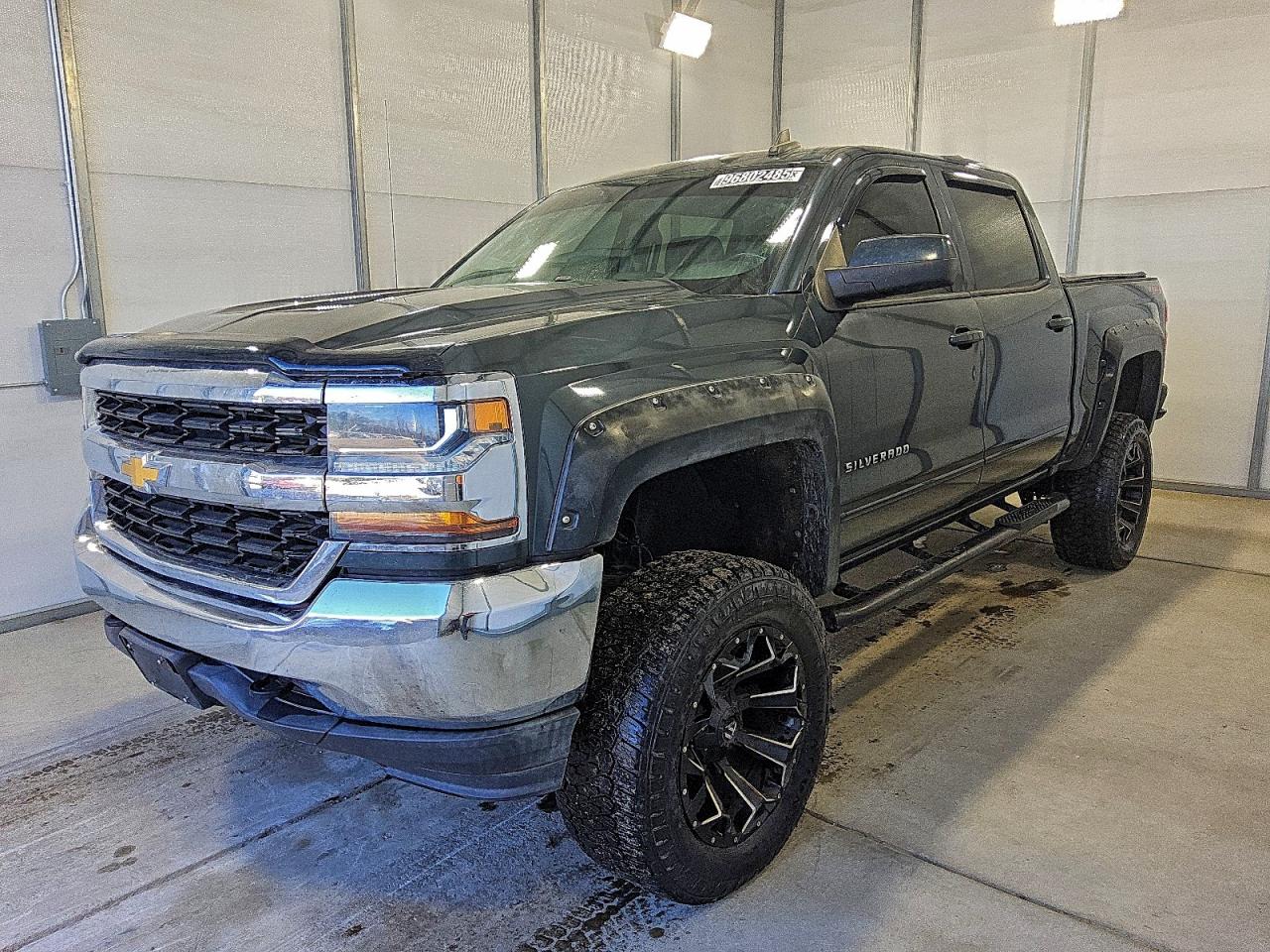 2018 Chevrolet All models VIN 3GCUKREC7JG250710 photo 1