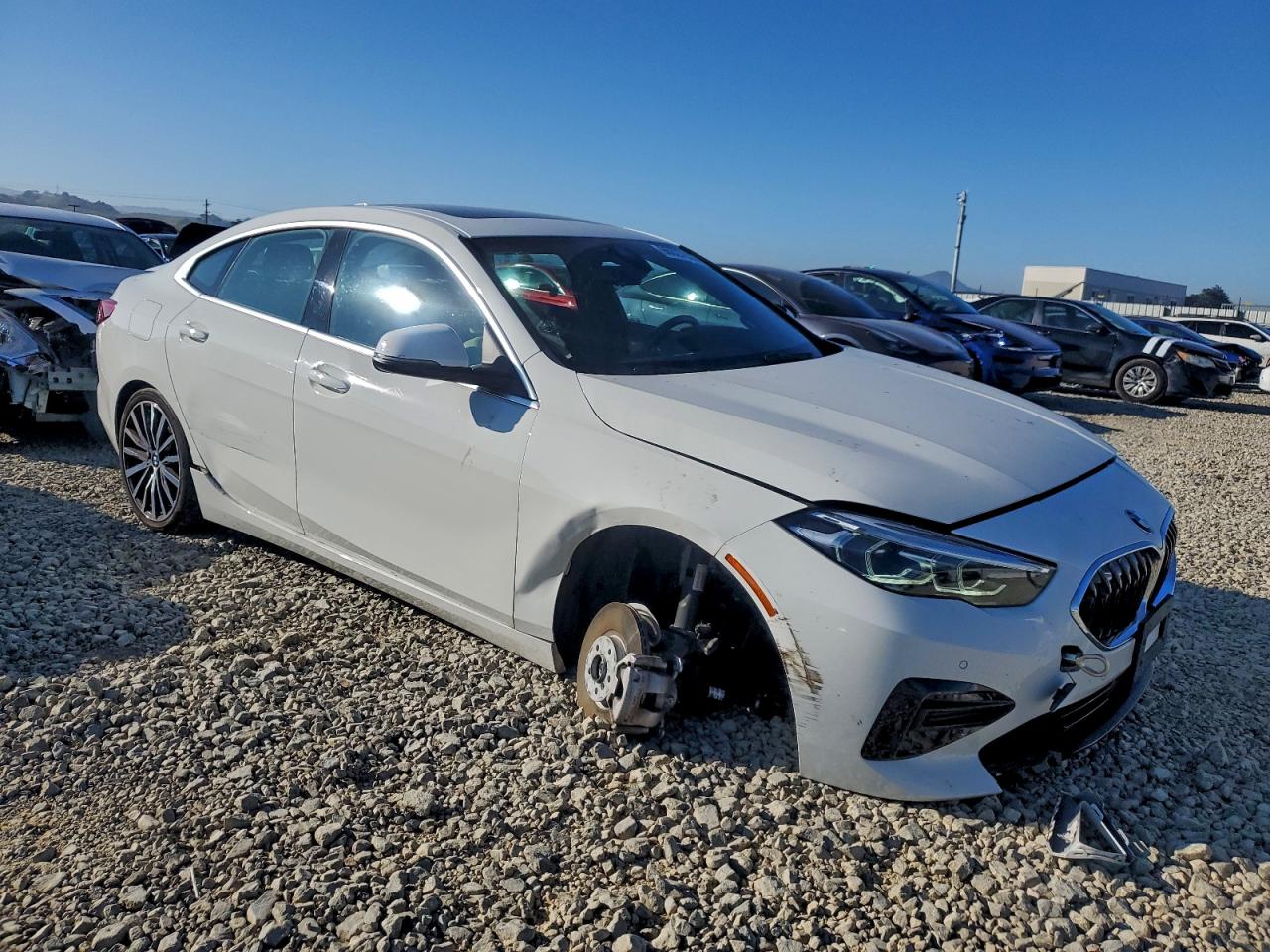 2024 BMW 2 series VIN WBA73AK08R7R43697 photo 4
