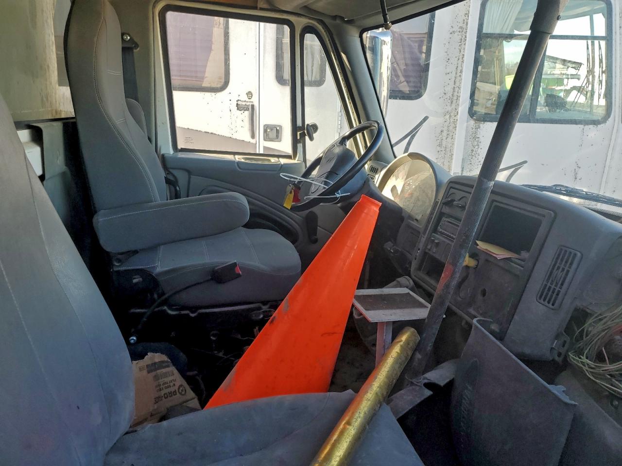 2004 International 4000 serie VIN 1HTMMAAN54H679263 photo 5