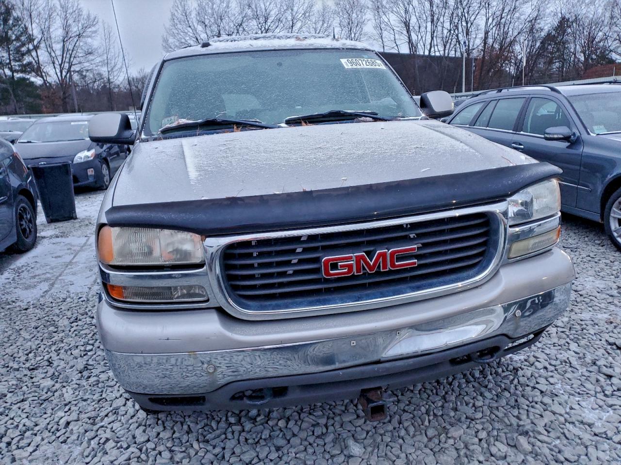 2005 GMC Yukon VIN 1GKFK16Z35J231948 photo 5